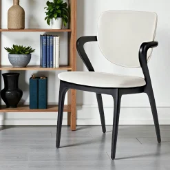 Chaise en cuir terracotta, accoudoirs bois noir ALDER