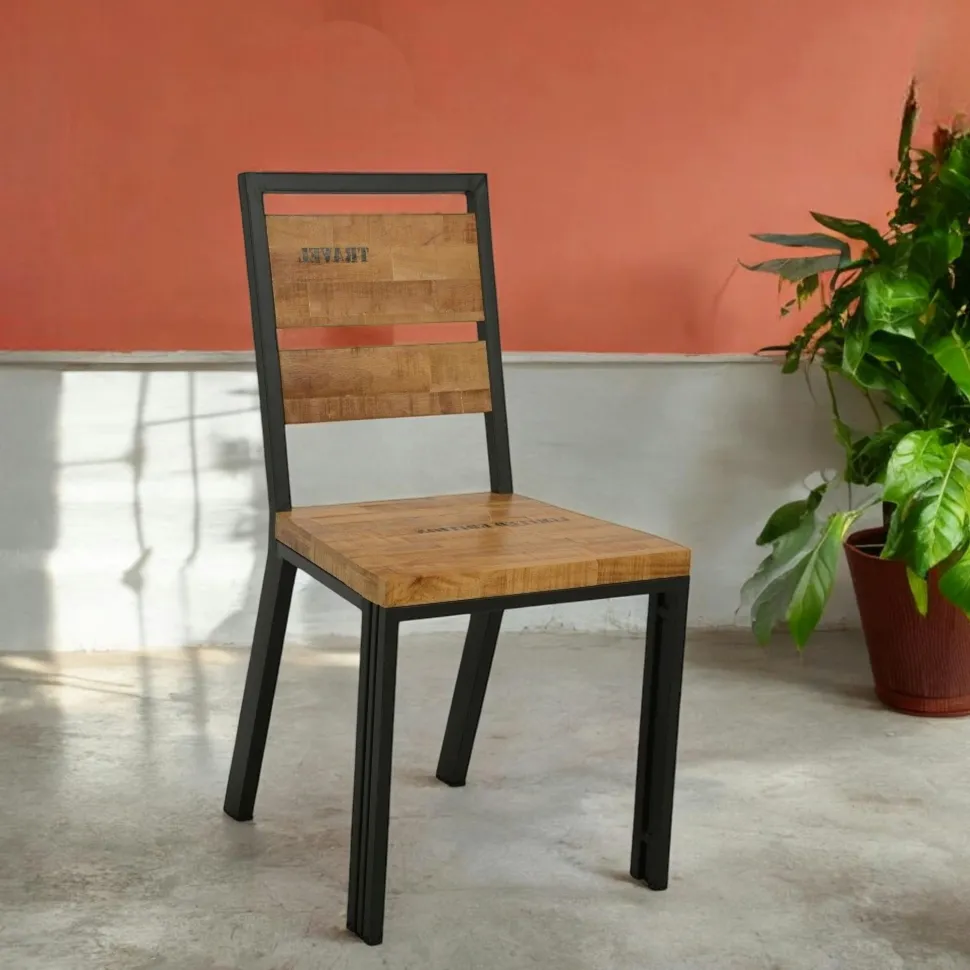 Chaise hévéa recyclé naturel et métal noirci 45X51XH90cm DOCKER