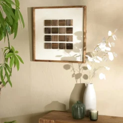 Décoration murale petits carrés bois sur fond blanc DENVER