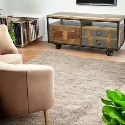 Meuble TV à roulettes double plateaux et étagére intermédiaire en Hévéa recyclé coloré et métal 140x50x52cm LOFT COLORS