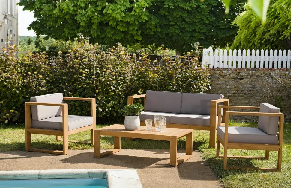Salon de jardin en teck BERGEN (1 canapé 2 places, 2 fauteuils, 1 table basse)