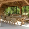 Salon de jardin teck naturel 1 table pieds en croix 320 cm + 8 chaises arrondies résine tressée MANY