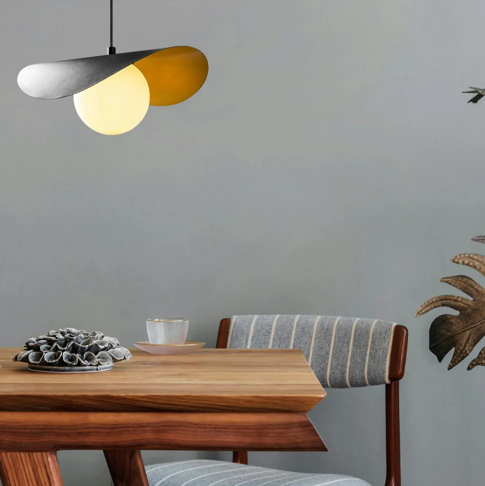 Suspension design noire & doré abat-jour galbé 1 globe SINOP