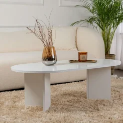 Table à manger moderne blanche effet bois pieds en V 180 cm MARFA