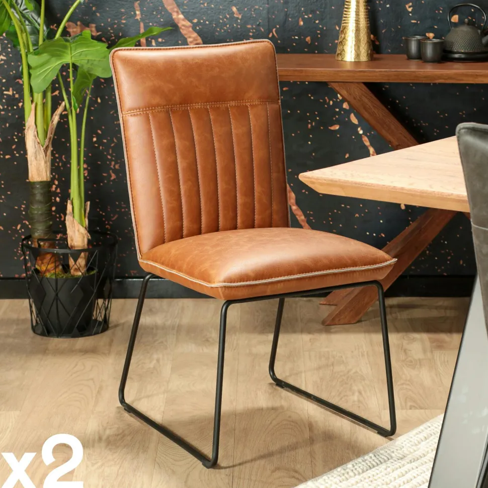 Table à manger moderne piètement oblique chêne massif 240 cm OKA