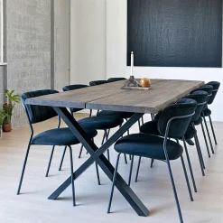 Table à rallonge en bois de chêne fumé avec bordures naturelles 240 cm SAVONE