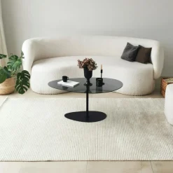 Table basse en verre forme triangle organique pied doré TULUM