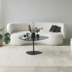 Table basse verre fumé, forme triangle organique TULUM